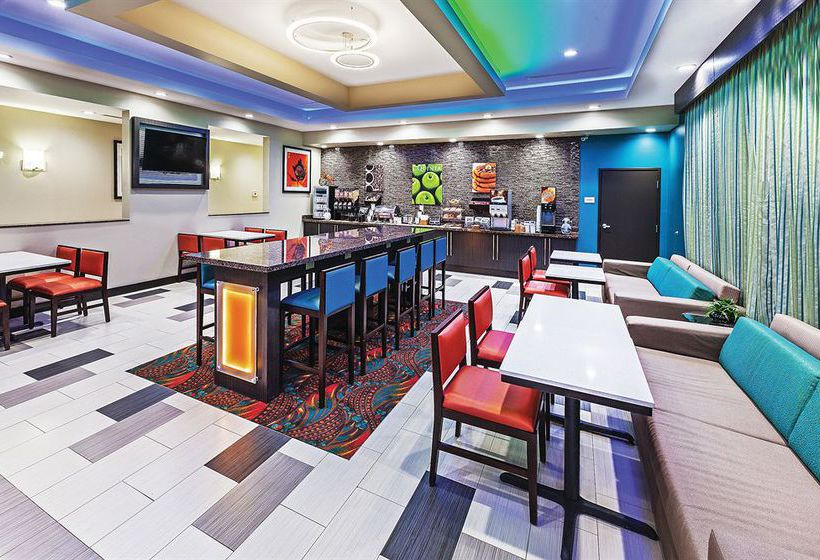 Hotel La Quinta Inn & Suites Muskogee  | Muskogee | Oklahoma | United States 2