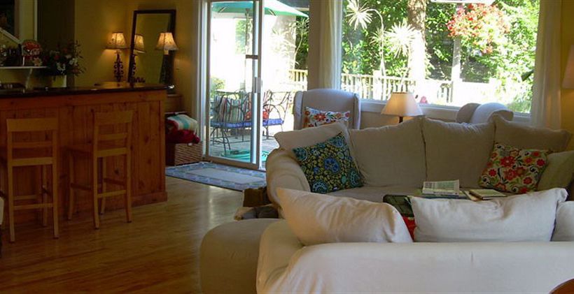 Bed and Breakfast Salmonberry Inn & Beach House  | Lincoln City | Oregon | United States 3