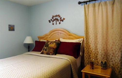 Bed and Breakfast Dove Nest Bed&Breakfast  | Saint Joseph | Michigan | United States 1
