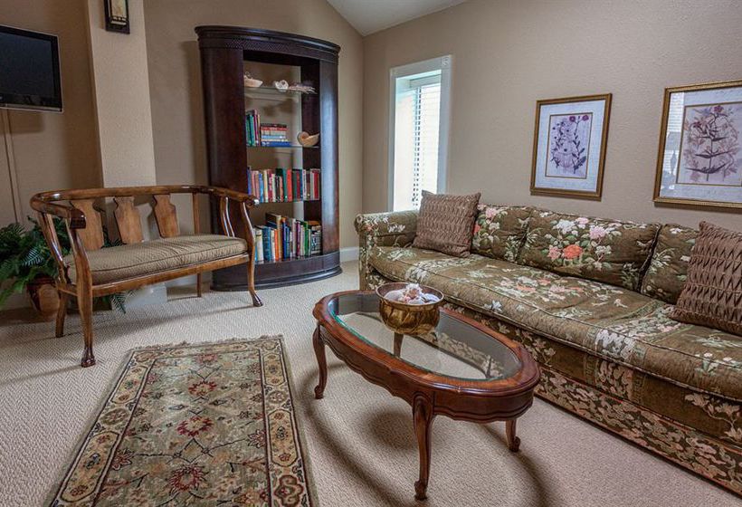 Bed and Breakfast Village House Inn  | Winona | Minnesota | United States 1