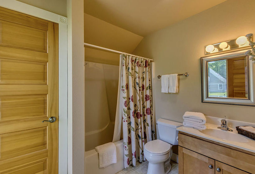 Bed and Breakfast Village House Inn  | Winona | Minnesota | United States 14