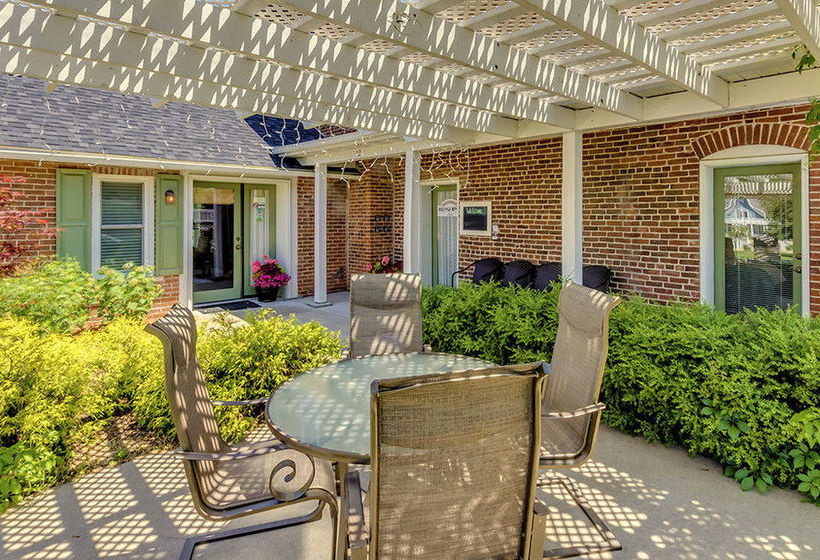 Bed and Breakfast Village House Inn  | Winona | Minnesota | United States 18