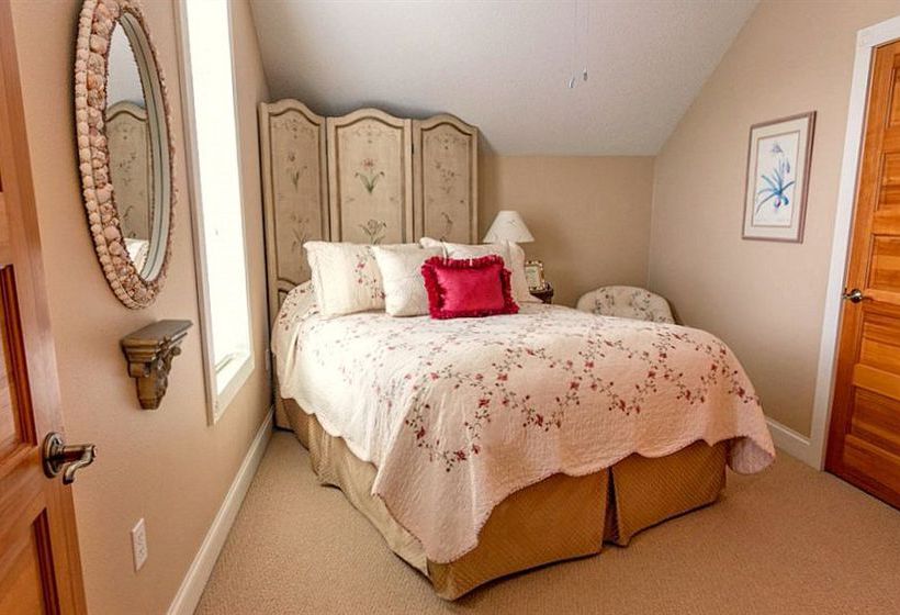 Bed and Breakfast Village House Inn  | Winona | Minnesota | United States 5