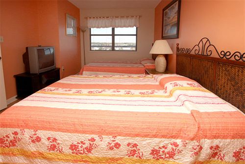 Hotel Oceans By Elliott Beach Rentals  | North Myrtle Beach | South Carolina | United States 2