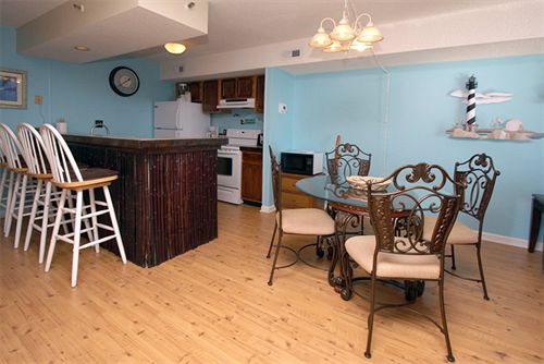 Hotel Oceans By Elliott Beach Rentals  | North Myrtle Beach | South Carolina | United States 7