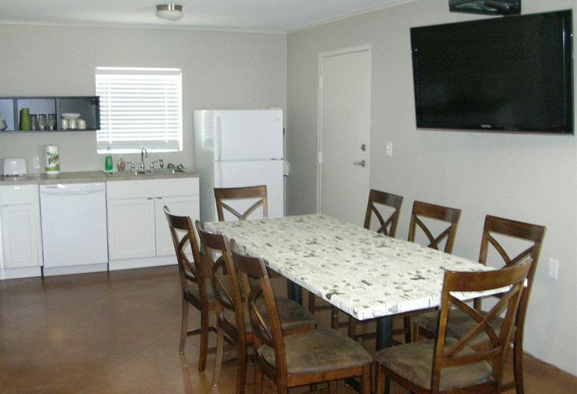 Hotel Painted Sky Inn  | Burnet | Texas | United States 2