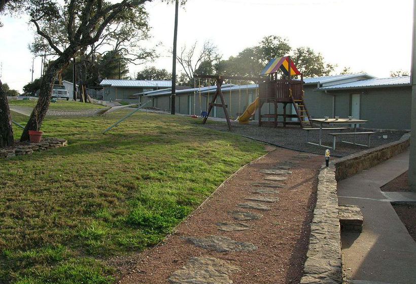 Hotel Painted Sky Inn  | Burnet | Texas | United States 9