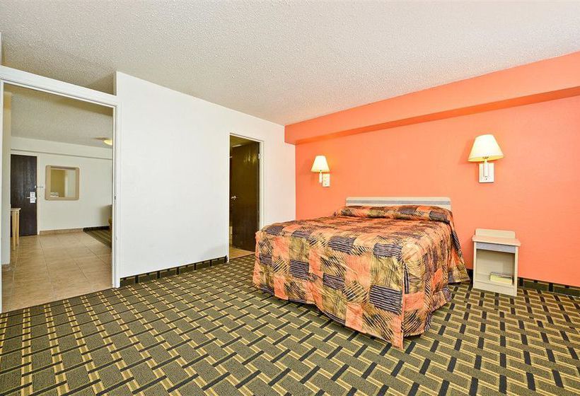 Hotel Americas Best Value Inn And Suites Louisville / Airport