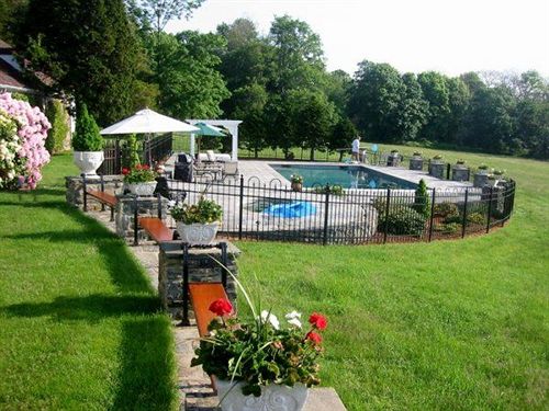 Bed and Breakfast Point Pleasant Inn & Resort  | Bristol | Rhode Island | United States 11