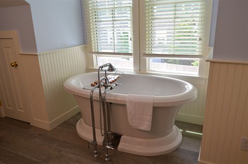 Admirals Landing Bed & Breakfast  | Provincetown | Massachusetts | United States 20