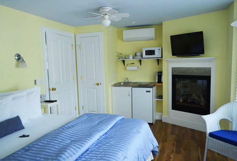 Admirals Landing Bed & Breakfast  | Provincetown | Massachusetts | United States 6