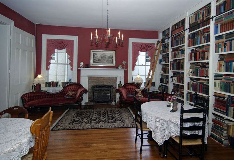 Hall Place Bed And Breakfast 