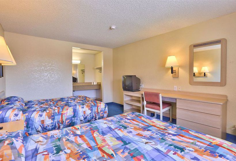 Motel 6 Phoenix-black Canyon  | Phoenix | Arizona | United States 14