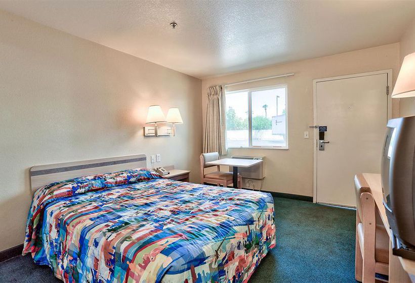 Motel 6 Phoenix-black Canyon  | Phoenix | Arizona | United States 16