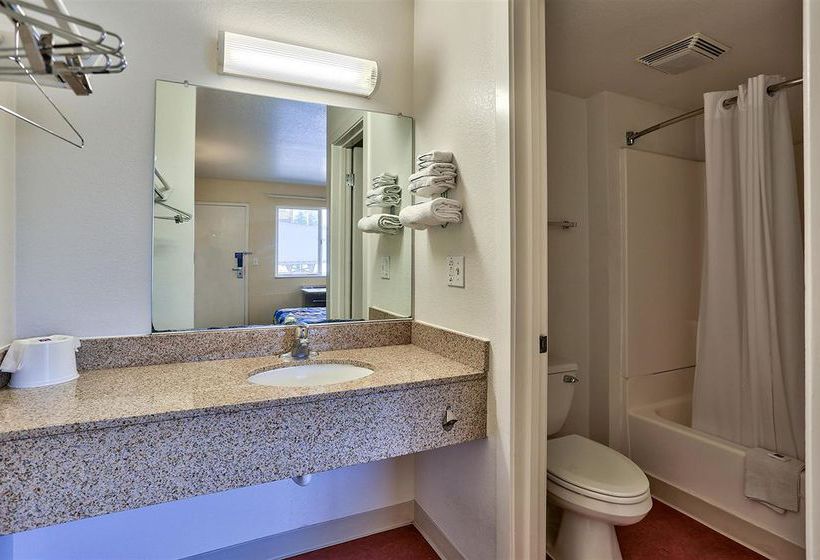 Motel 6 Phoenix-black Canyon  | Phoenix | Arizona | United States 17