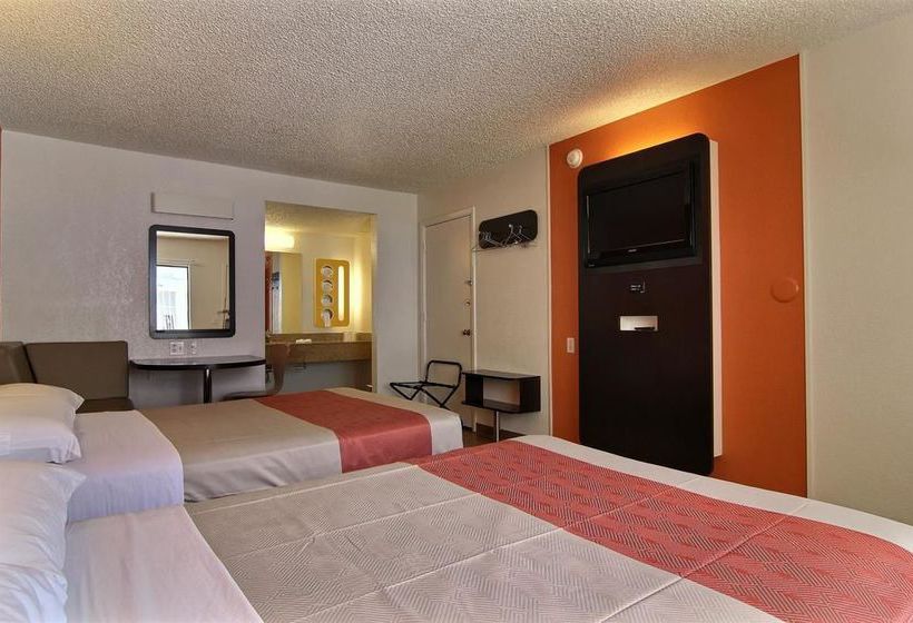 Motel 6 Albuquerque - Coors Road  | Albuquerque | New Mexico | United States 10
