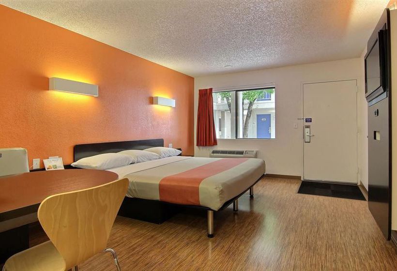 Motel 6 Albuquerque - Coors Road  | Albuquerque | New Mexico | United States 15