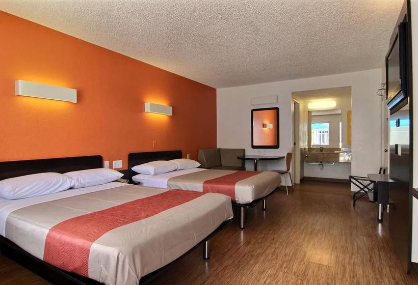 Motel 6 Albuquerque - Coors Road  | Albuquerque | New Mexico | United States 9