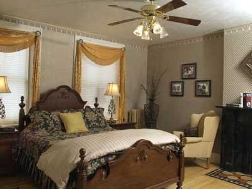 Grape Arbor Bed And Breakfast 