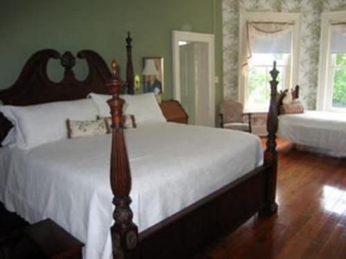 Rockwood Manor Bed & Breakfast  | Dublin | Virginia | United States 6