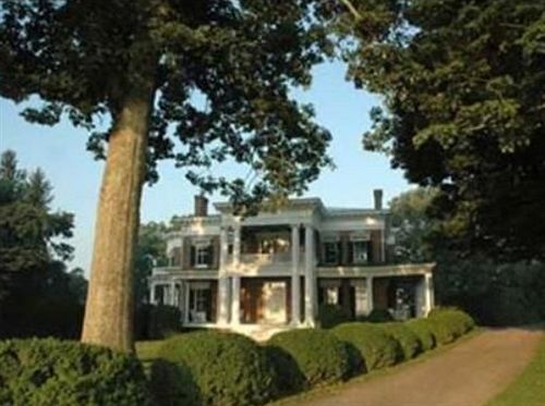 Rockwood Manor Bed & Breakfast  | Dublin | Virginia | United States 9