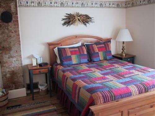 Rainbow Ridge Farms Bed And Breakfast  | Onalaska | Wisconsin | United States 3