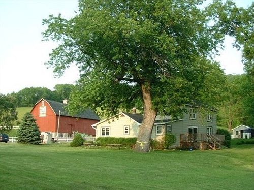 Rainbow Ridge Farms Bed And Breakfast  | Onalaska | Wisconsin | United States 6