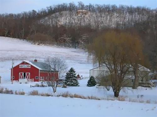 Rainbow Ridge Farms Bed And Breakfast  | Onalaska | Wisconsin | United States 9