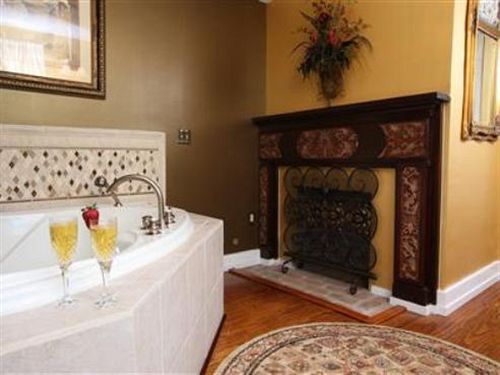 Chestnut Hill Bed & Breakfast  | Orange | Virginia | United States 5