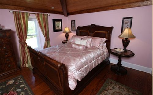 Chestnut Hill Bed & Breakfast  | Orange | Virginia | United States 8