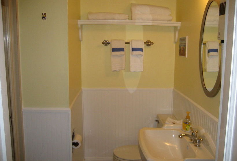 Bed and Breakfast Prince Albert Guest Hous Provincetown Massachusetts