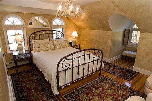 Bed and Breakfast Jacob Hill Inn  | Seekonk | Massachusetts | United States 4