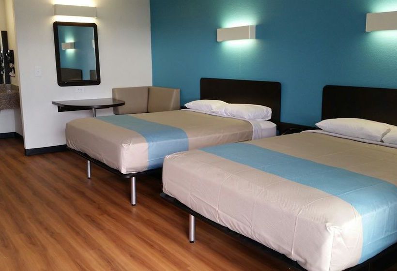 Motel 6 Beeville  | Beeville | Texas | United States 2