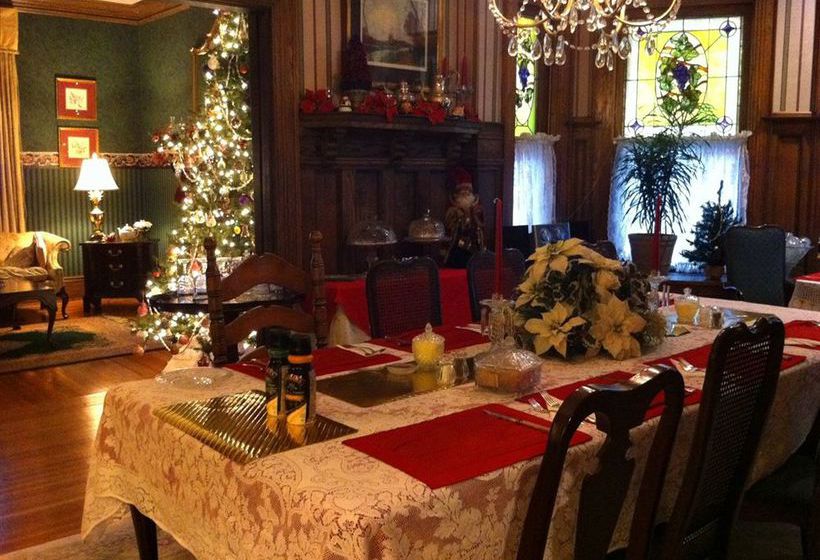 Bed and Breakfast Brass Pineapple Inn  | Charleston | West Virginia | United States 5