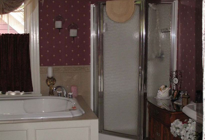 The Sleigh Maker Inn Bed And Breakfast  | Westborough | Massachusetts | United States 1