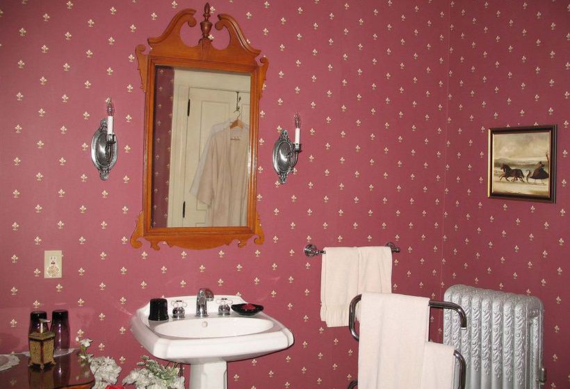 The Sleigh Maker Inn Bed And Breakfast  | Westborough | Massachusetts | United States 2