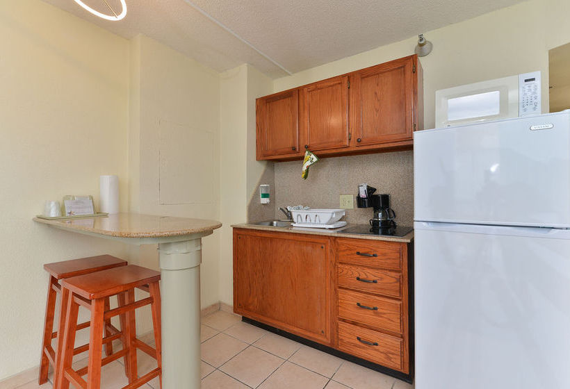 Hotel Ocean Suites  | Virginia Beach | Virginia | United States 7