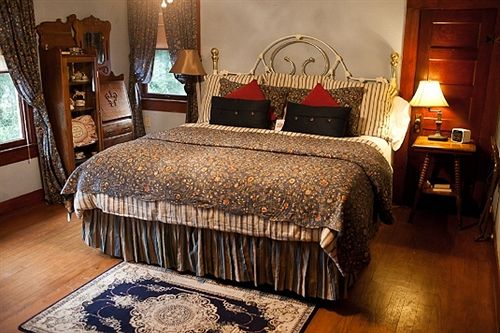 Bed and Breakfast The Hale House Inn  | Jefferson | Texas | United States 13