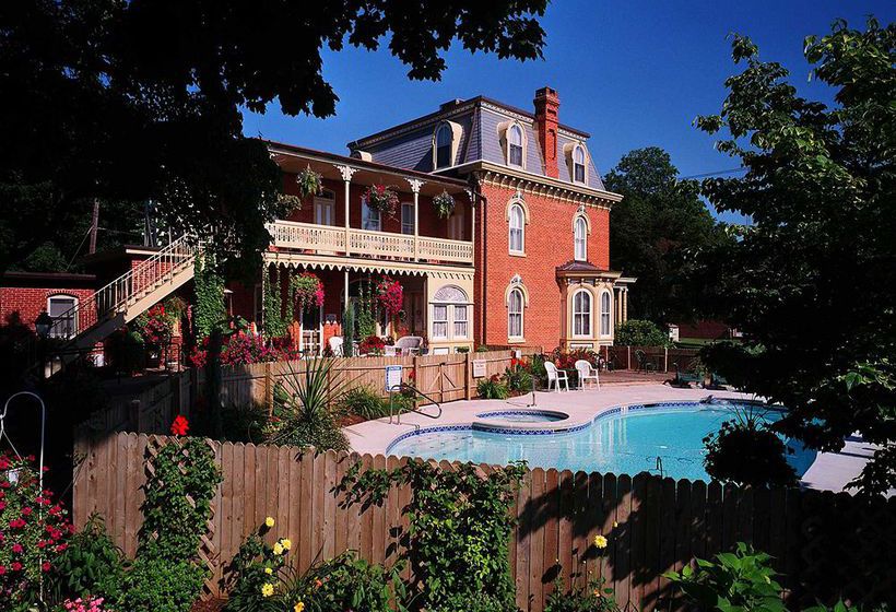 Bed and Breakfast Greystone Manor 