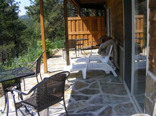 Coyote Blues Village Bed And Breakfast  | Rapid City | South Dakota | United States 18