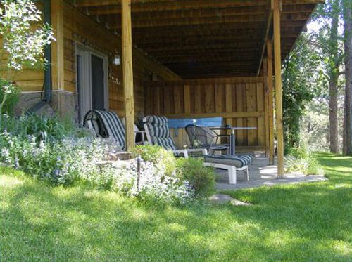 Coyote Blues Village Bed And Breakfast  | Rapid City | South Dakota | United States 8