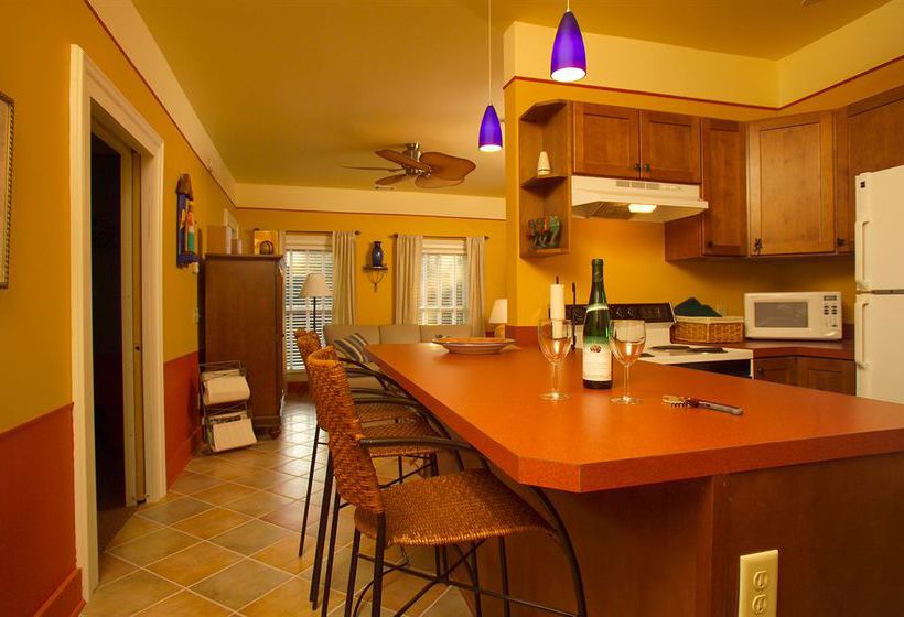 Hidden Garden Cottages Bed & Breakfast  | Saugatuck | Michigan | Hotel negli Stati Uniti 1