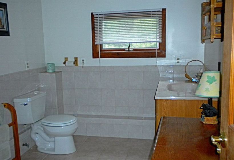 Bed and Breakfast Bears Lair Inn  | Stowe | Vermont | United States 6