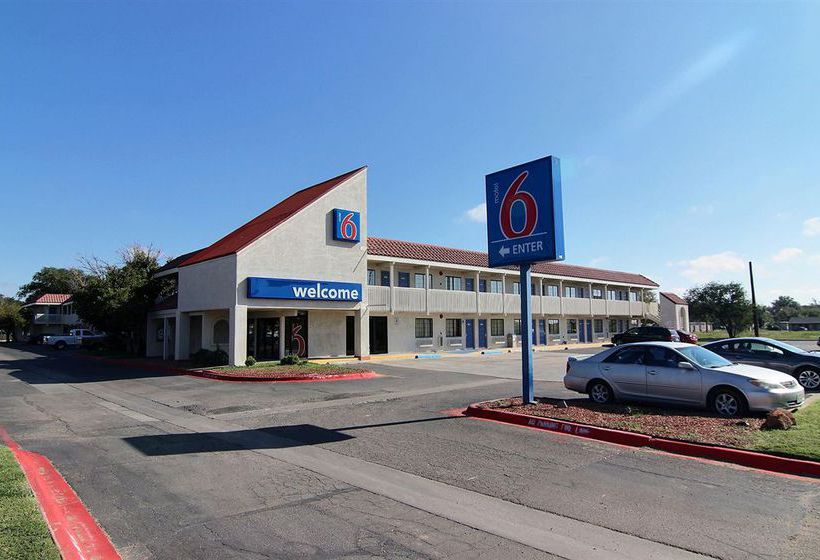 Motel 6 Amarillo - Airport  | Amarillo | Texas | United States 12