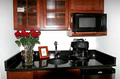 Bed and Breakfast The Columbia Inn At Peralynna  | Columbia | Maryland | United States 5