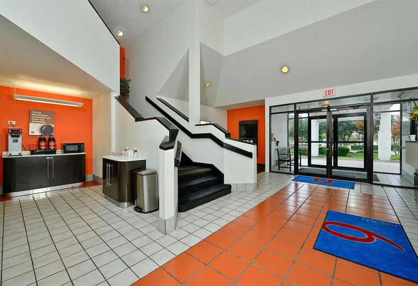 Motel 6 Plano - Preston Point  | Plano | Texas | United States 3