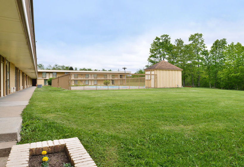 Motel Rodeway Inn  | Mansfield | Ohio | United States 4