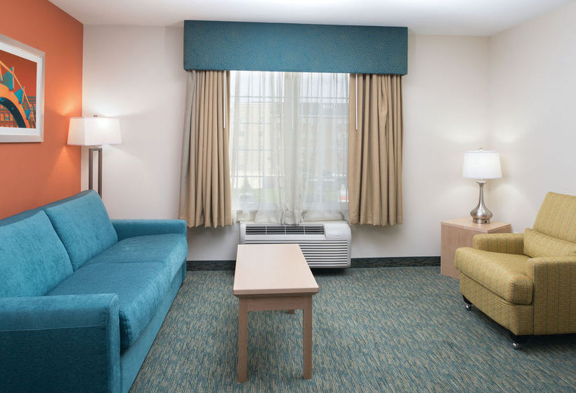 Hotel La Quinta Inn & Suites Grand Forks  | Grand Forks | North Dakota | United States 19