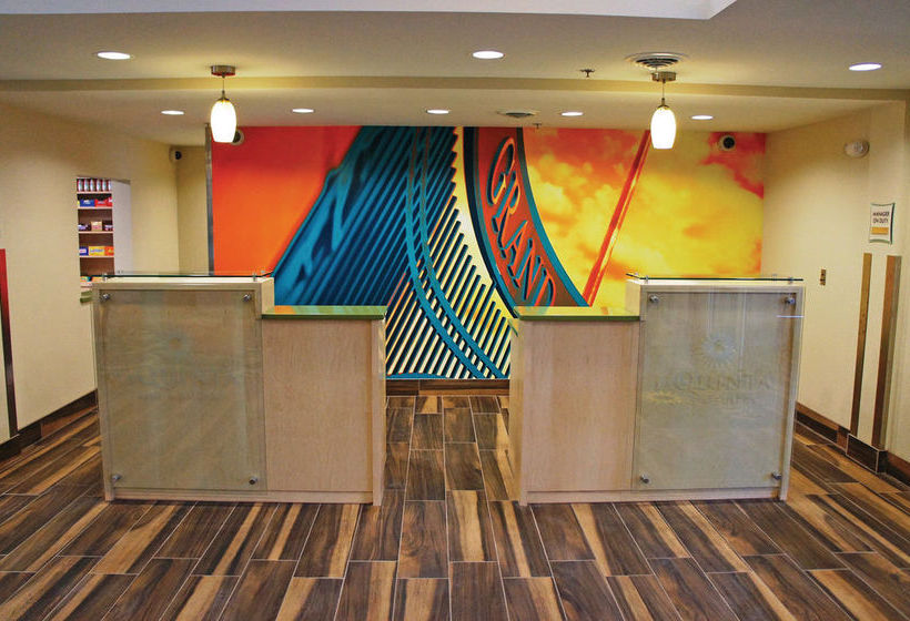 Hotel La Quinta Inn & Suites Grand Forks  | Grand Forks | North Dakota | United States 7