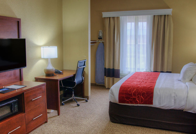 Hotel Comfort Suites  | Plymouth | Indiana | United States 13